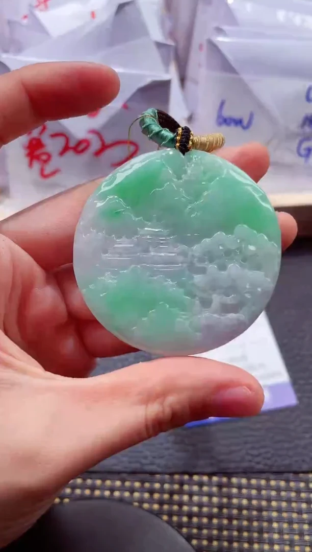 未镶嵌挂件翡翠000888