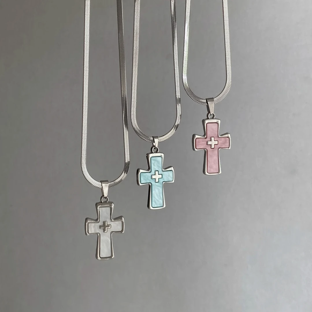 钛钢吊坠 奶油彩色十字架蛇骨链高颜值高级感项链小众情侣锁骨链