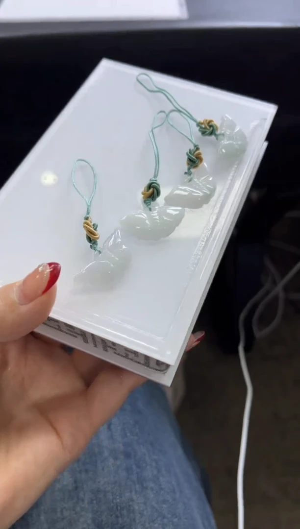 【闪购商品】翡翠挂件未镶嵌K24/多样性发一件