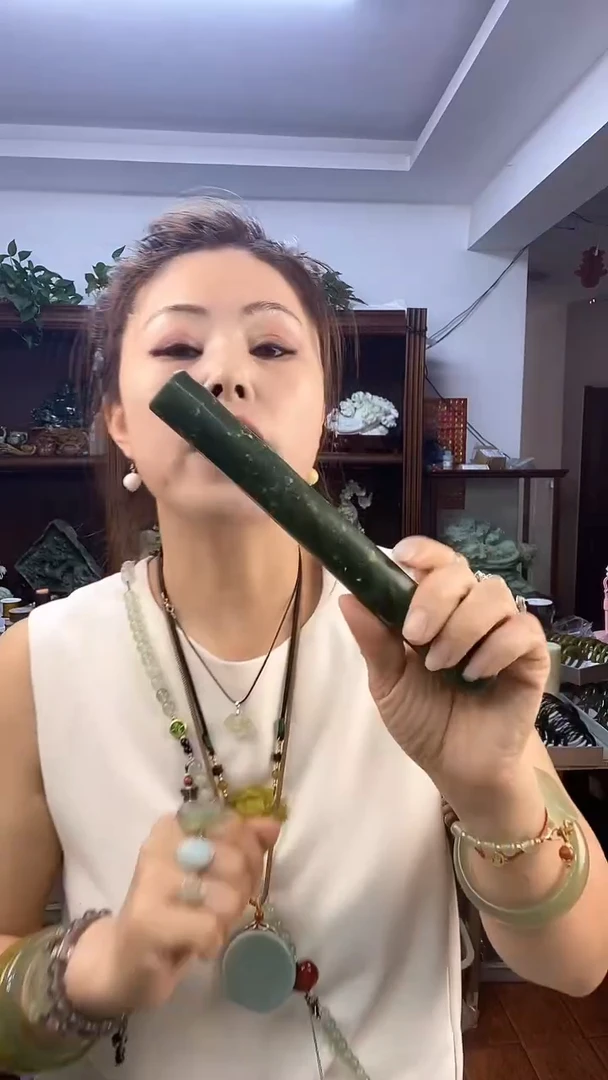 蛇纹石玉未镶嵌擀面杖多样性发货其中之一