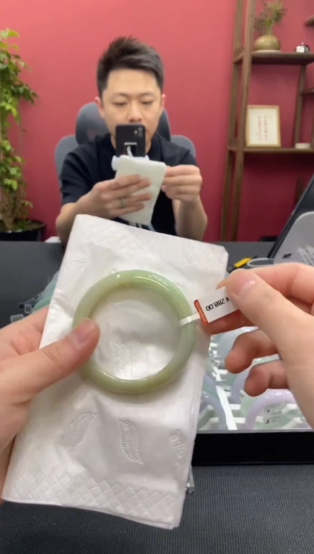 【闪购商品】翡翠手镯未镶嵌00003405