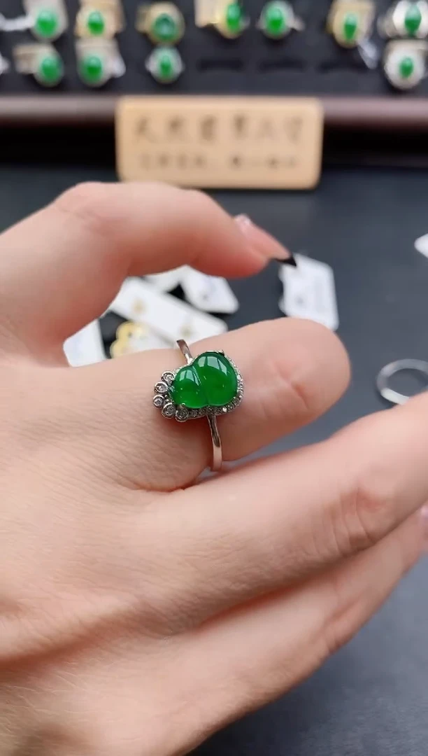 银S925镶嵌戒指翡翠1