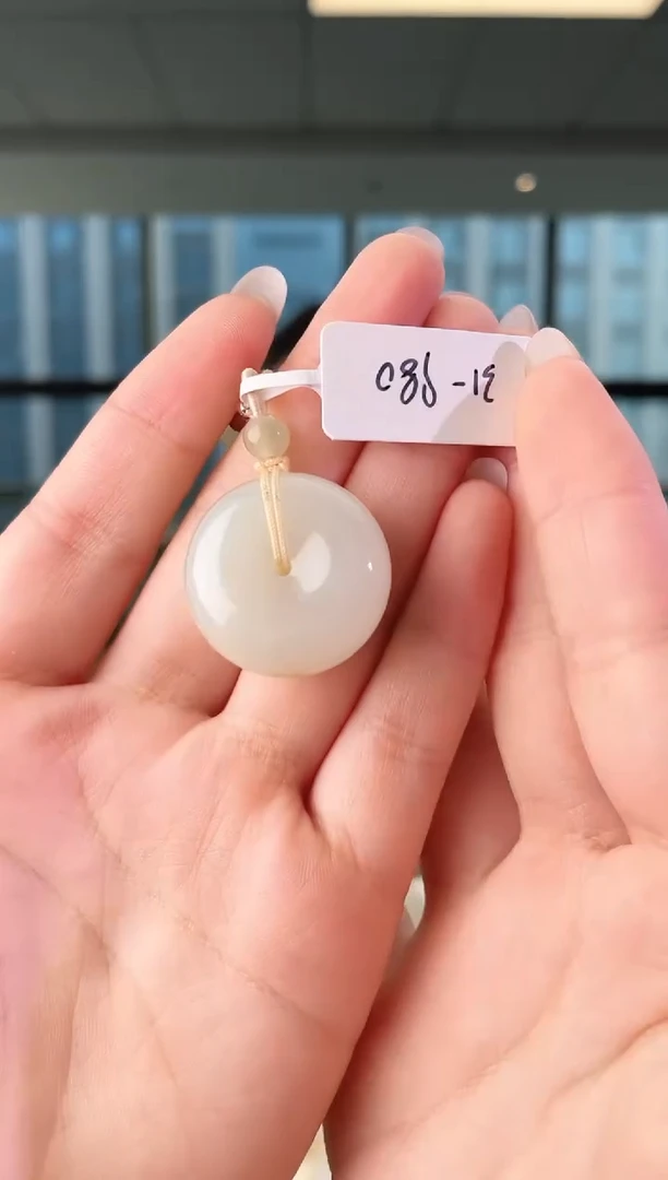 颈饰未镶嵌和田玉扣 980