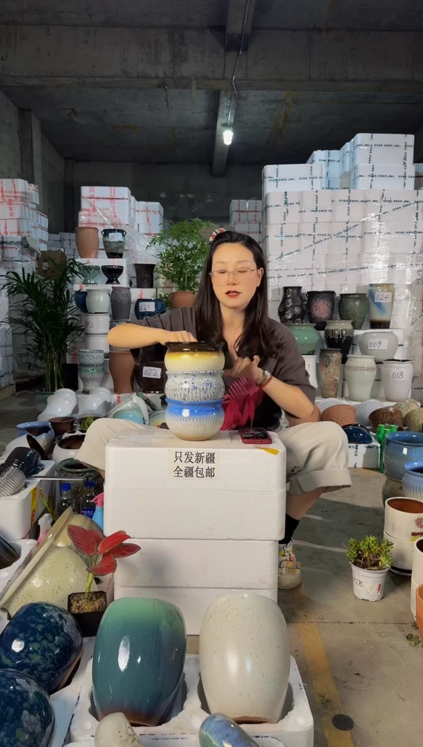 圆形陶盆三个装口15高11