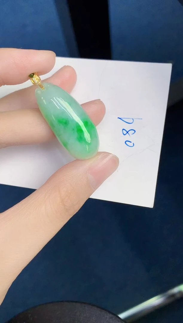 翡翠未镶嵌颈饰天然翡翠緬甸A貨