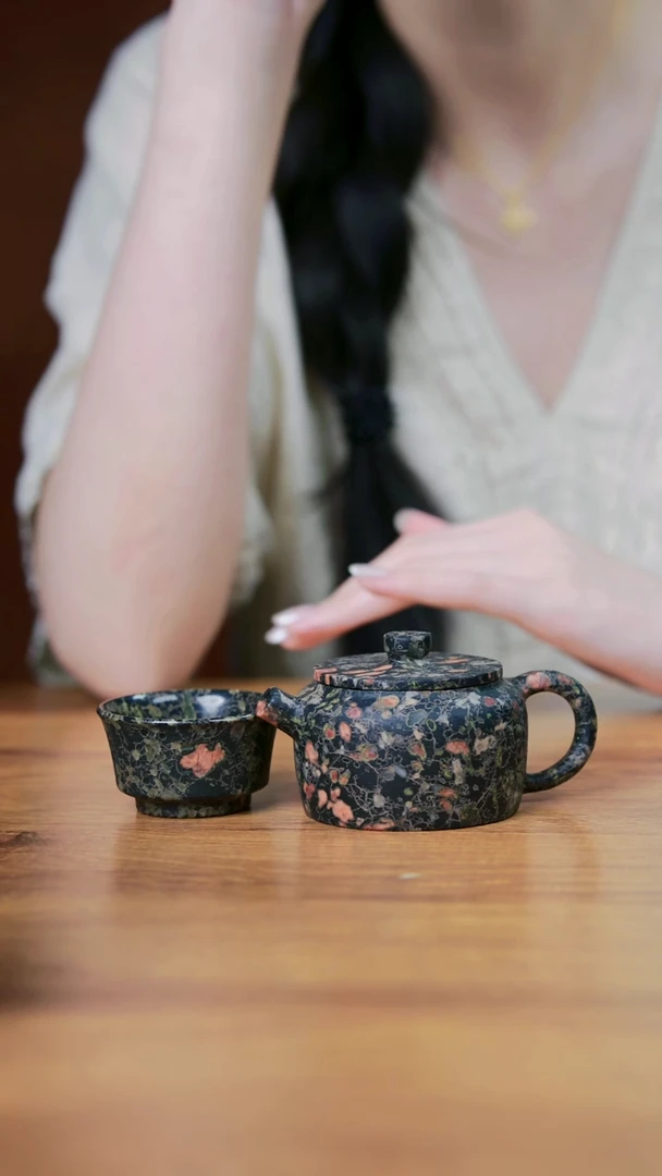 梅花玉、安山玉、一物一拍