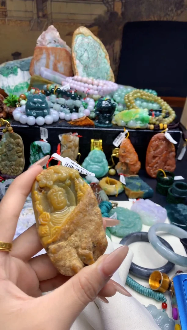 颈饰未镶嵌翡翠天然A货翡翠