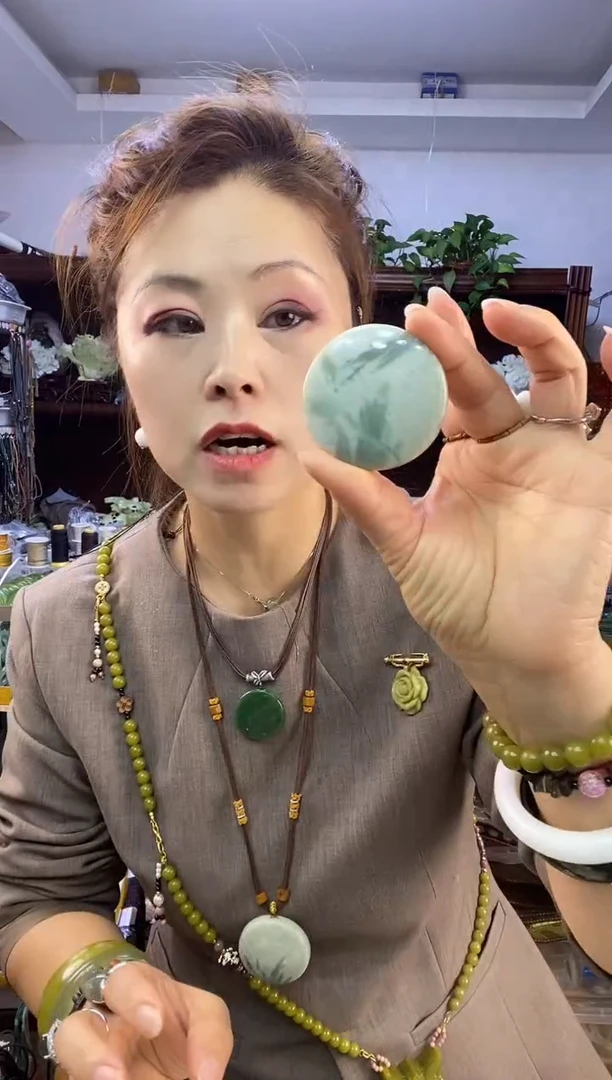 未镶嵌蛇纹石玉圆盘多样性随机发一