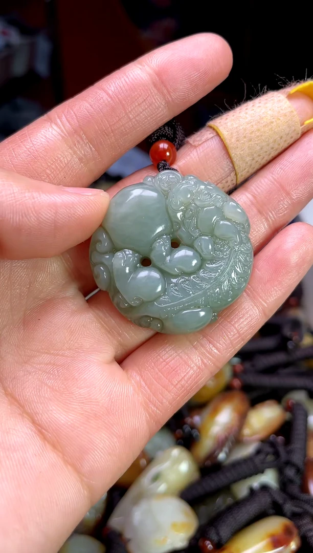 【闪购商品】和田玉颈饰未镶嵌1