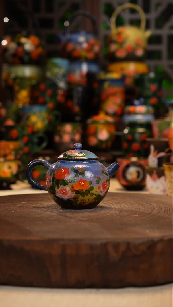 紫砂油画手绘釉下彩
