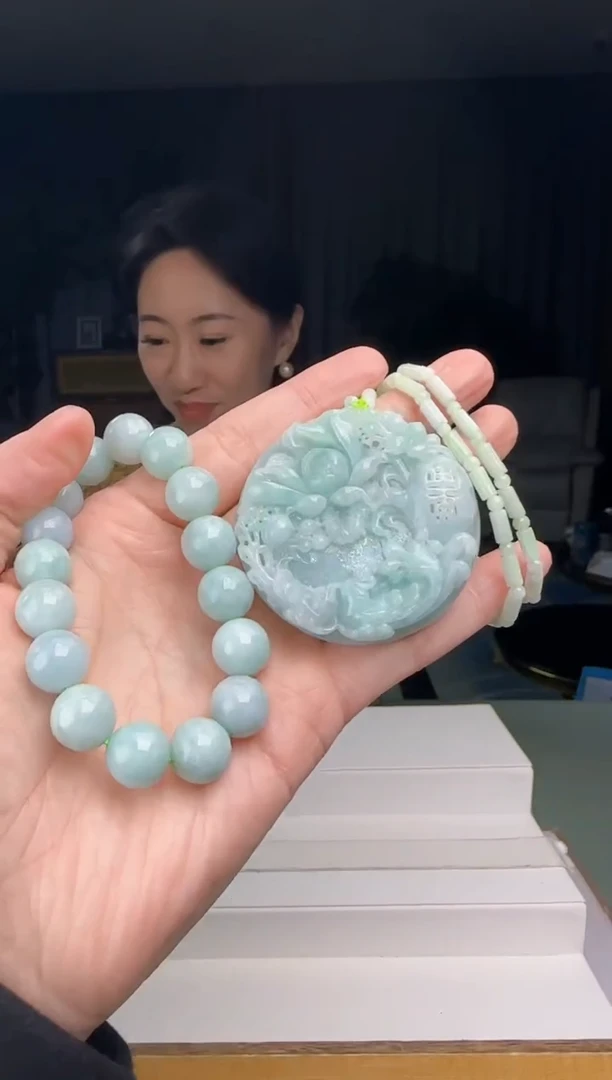 【闪购商品】翡翠吊坠(赠链)未镶嵌多样性发一套DY@@WS1SS01546