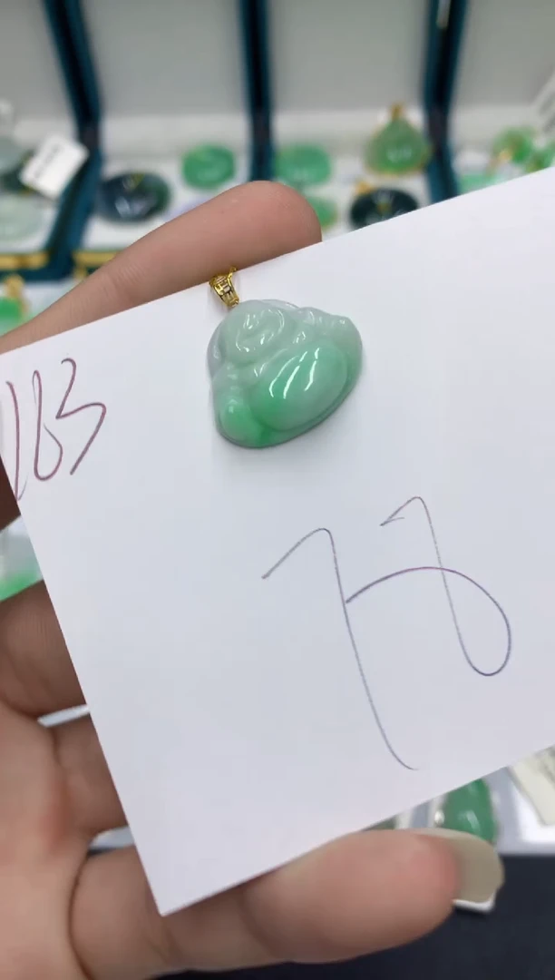 【闪购商品】翡翠颈饰18K金镶嵌翡翠