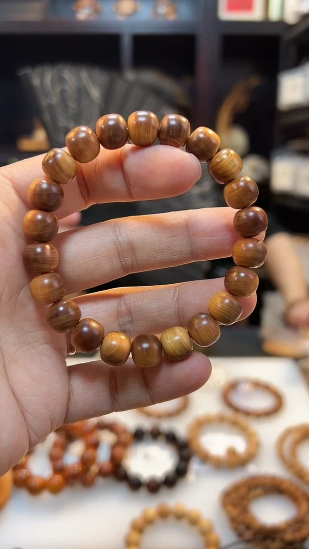 崖柏1.0黑油精品老型单圈太行无礼盒