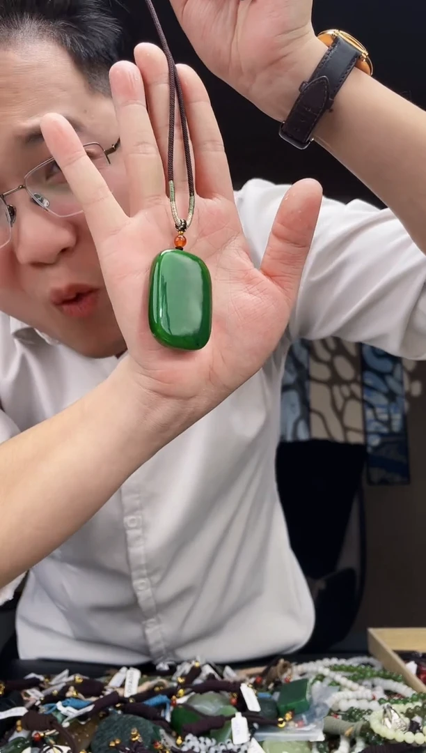 【闪购商品】和田玉颈饰未镶嵌拍一发一