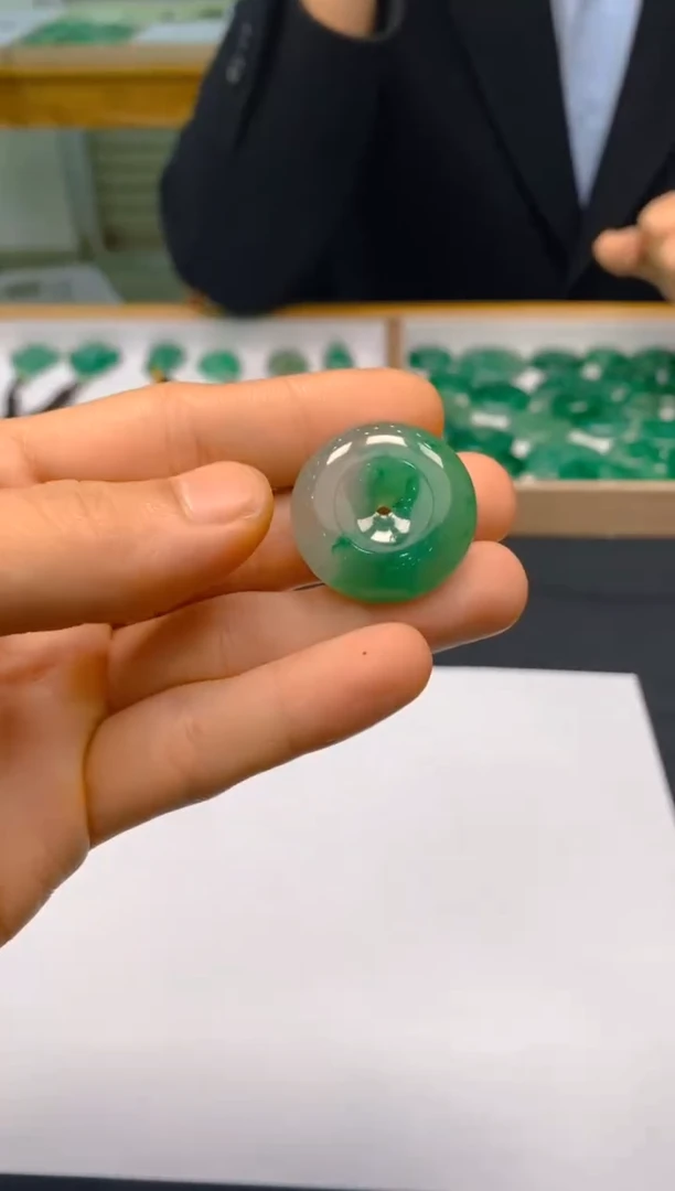 【闪购商品】石英质玉颈饰未镶嵌冰美人非洲翠66