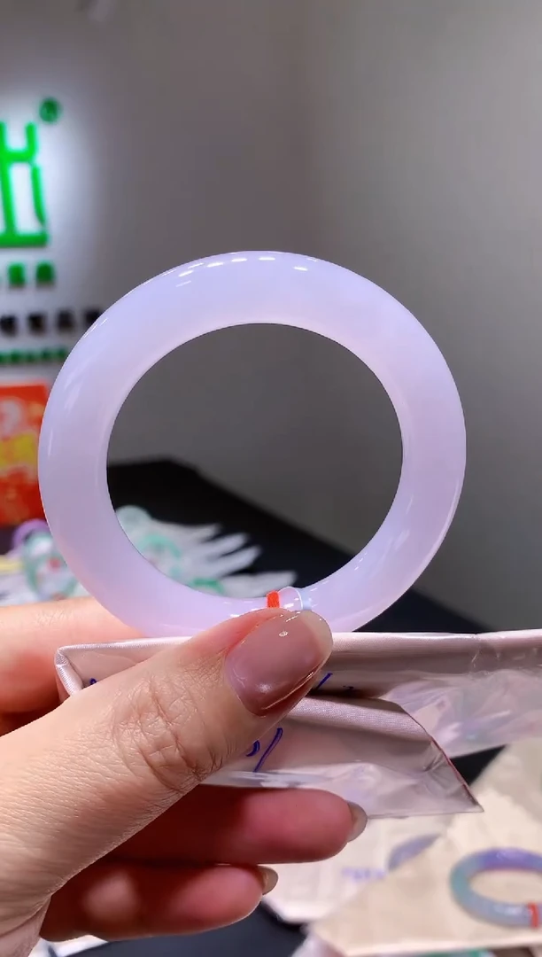 未镶嵌手镯翡翠- k20 天然缅甸A货翡翠53.8圆条