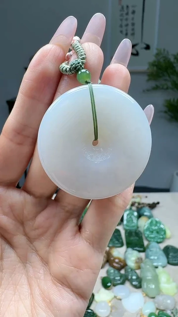 未镶嵌和田玉挂件1