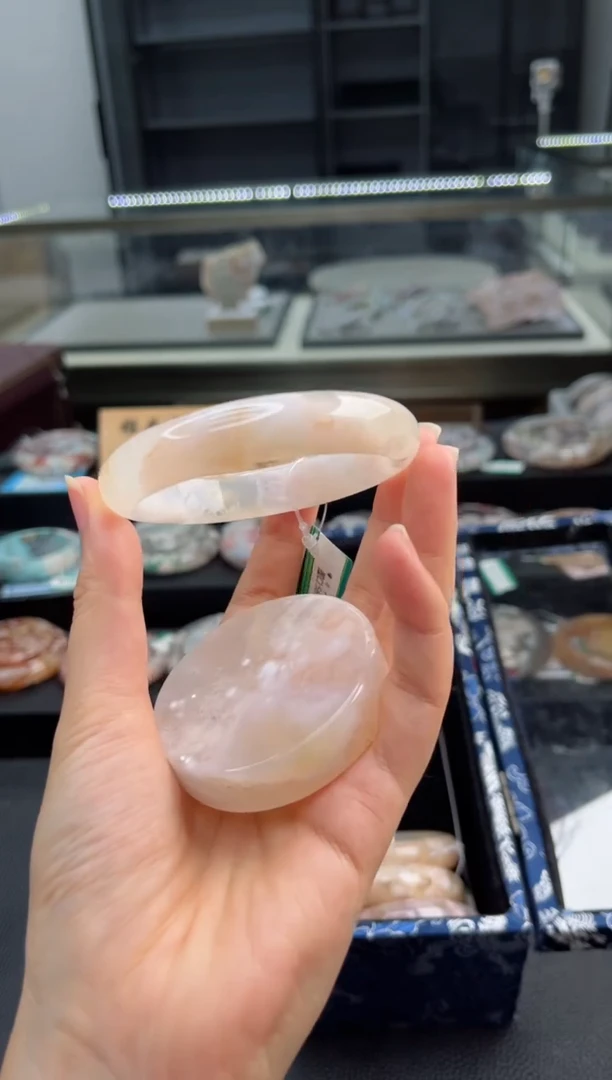 石英质玉手镯未镶嵌56圈口（赠送镯心）1039624
