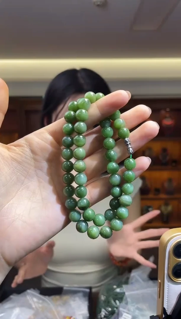 颈饰未镶嵌和田玉（多样性发一件）