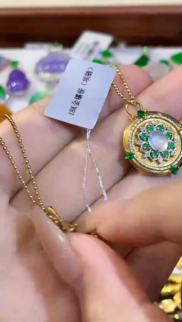 套链18K金镶嵌翡翠SY多样性发其一
