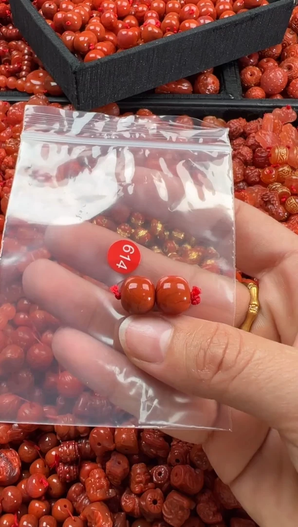 【闪购商品】南红玛瑙颈饰未镶嵌1