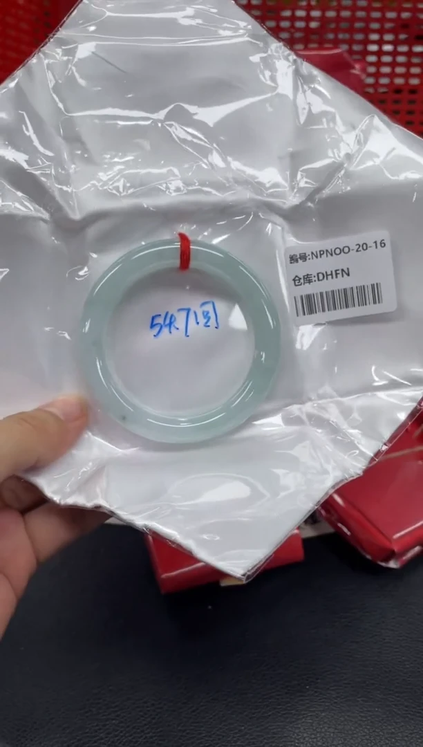 未镶嵌手镯翡翠程*万翡翠手镯