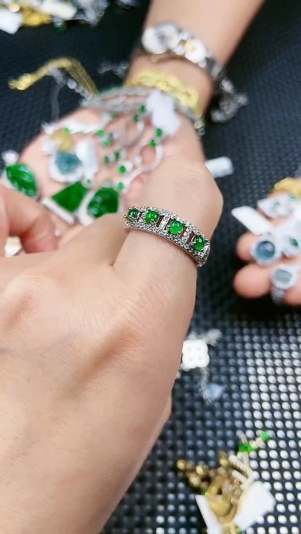 【闪购商品】翡翠戒指未镶嵌11111111