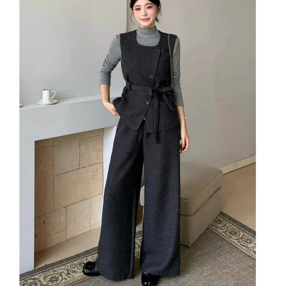 2025秋新款韩版时尚百搭通勤方毛呢带马甲三件套时尚套装女