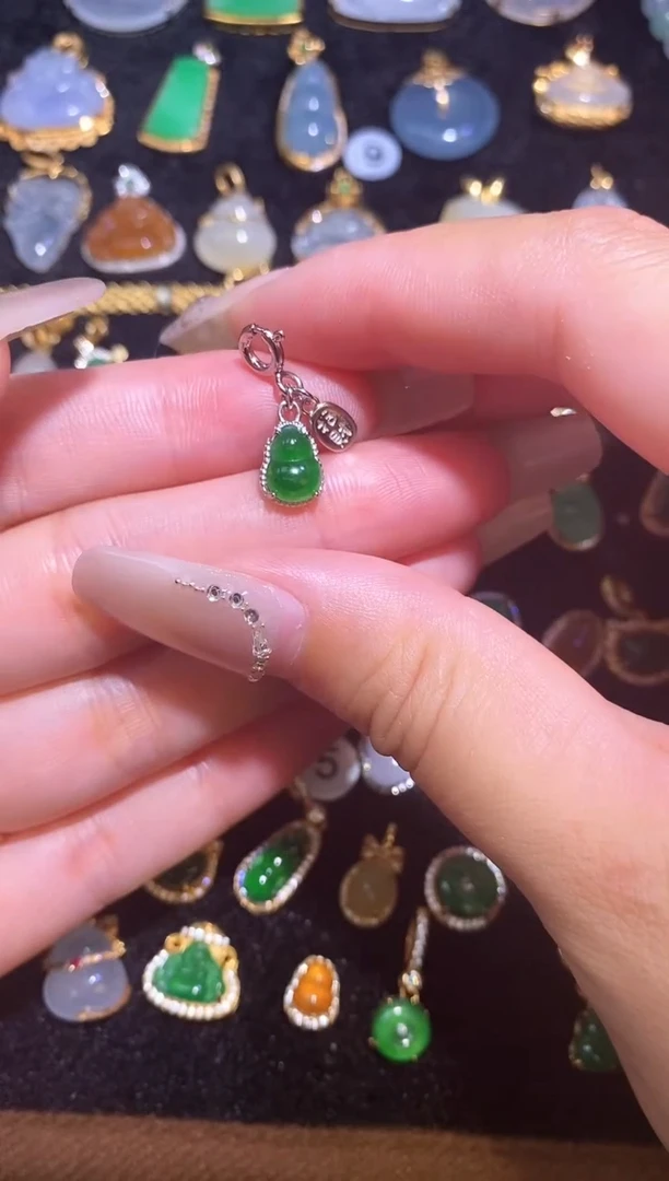颈饰银S925镶嵌翡翠天然a货翡翠