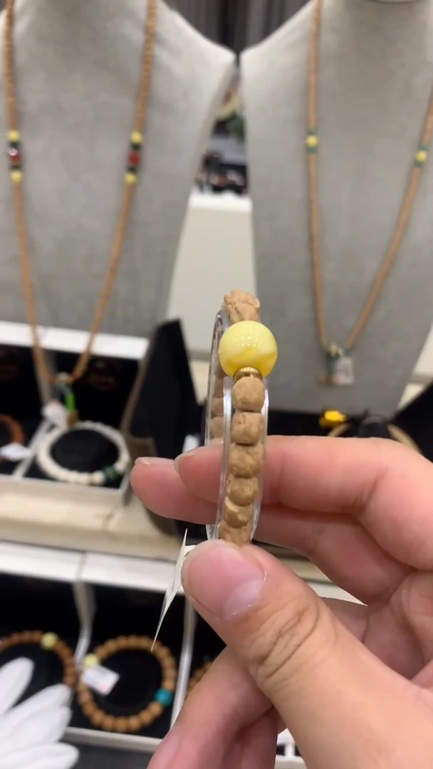 手串猴头核桃断*离猴头百香籽手串