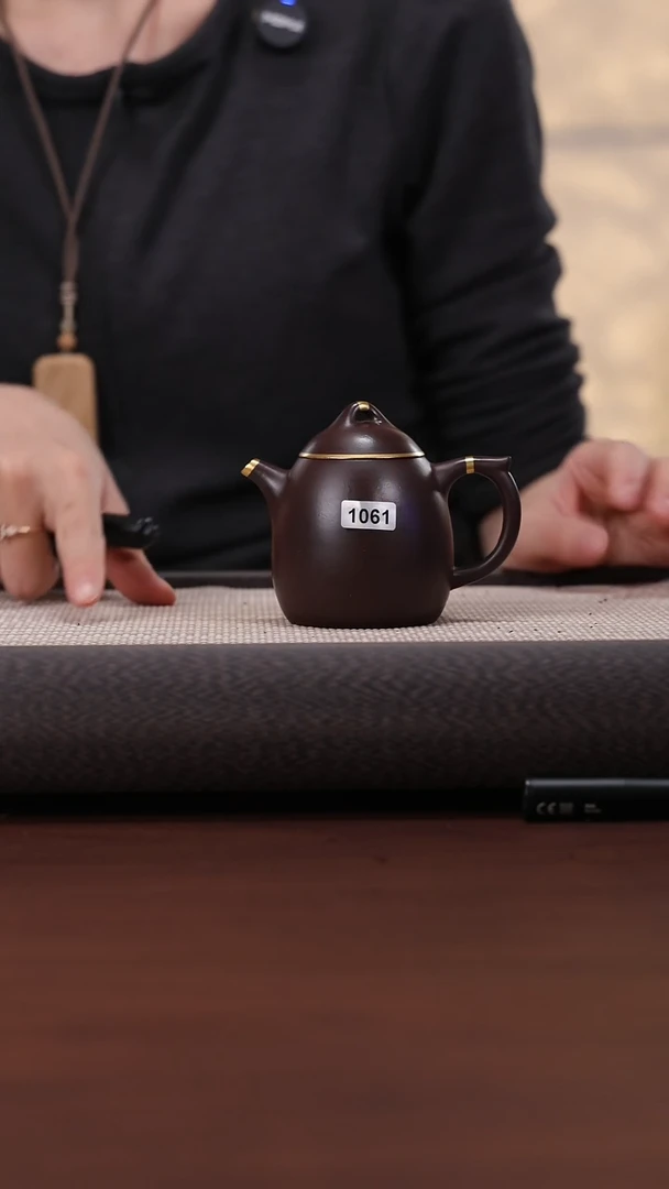 【闪购商品】紫砂茶壶161 紫茄泥 描金 秦权 140cc