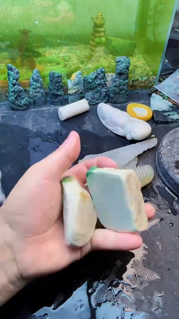 【闪购商品】翡翠颈饰未镶嵌129天然翡翠