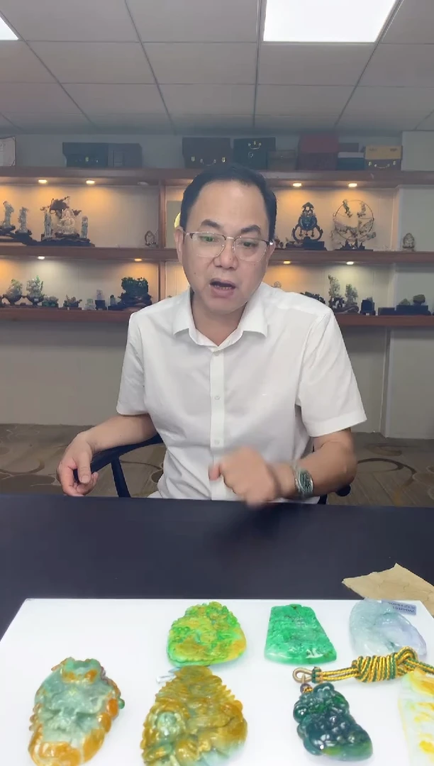 定制翡翠未镶嵌1087hm-毛货挂件