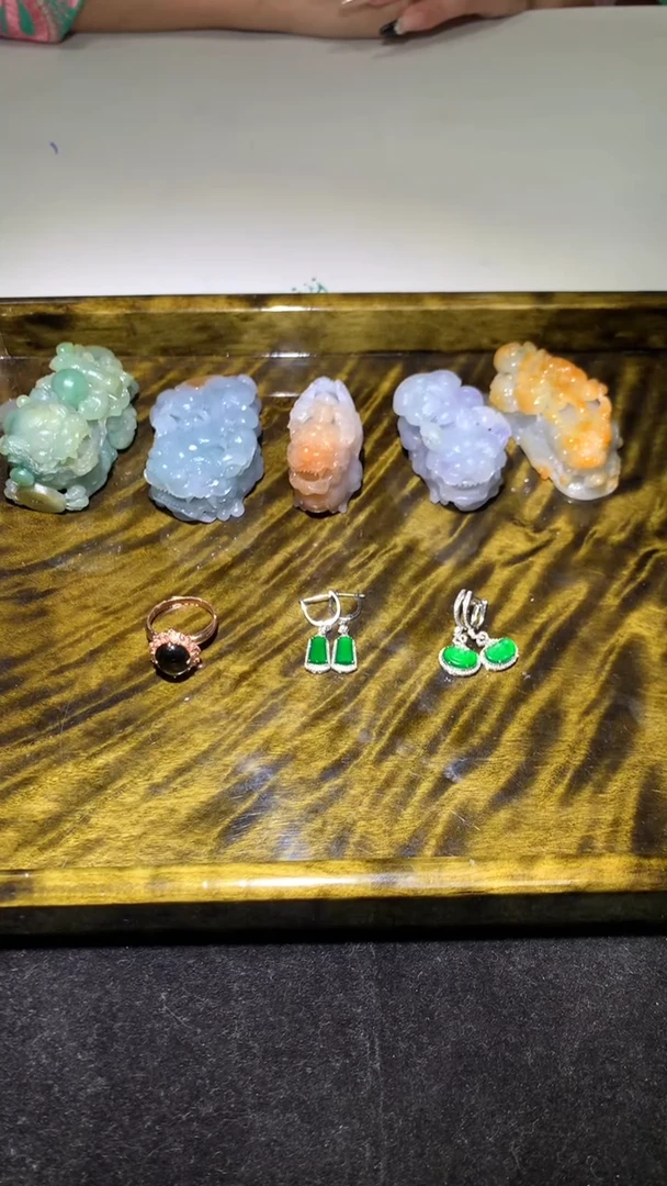 未镶嵌定制翡翠初****~-毛货不退不换-多样性发其一