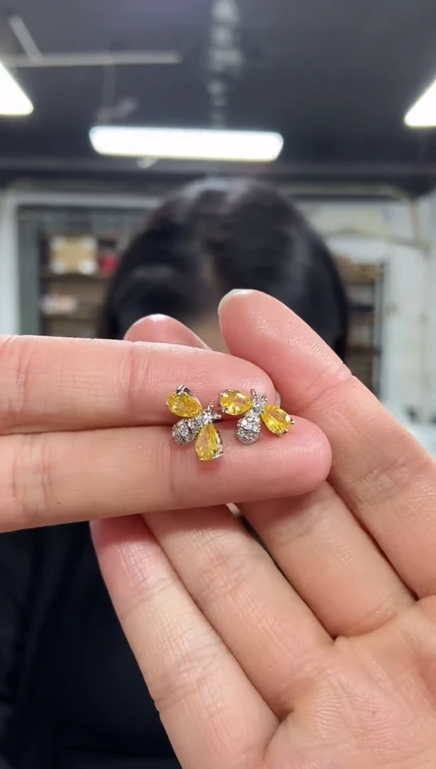 【闪购商品】水晶耳饰未镶嵌多样性发其一颜色微差