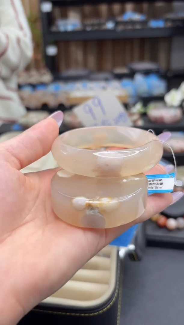 未镶嵌手镯石英质玉A563(55圈赠送镯心)