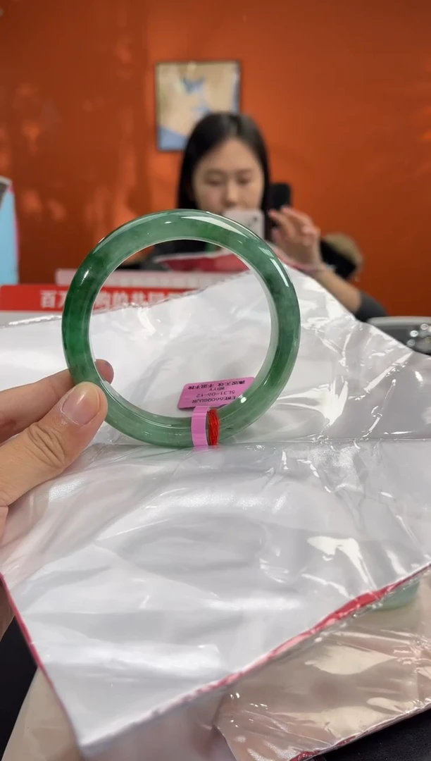 未镶嵌手镯翡翠64