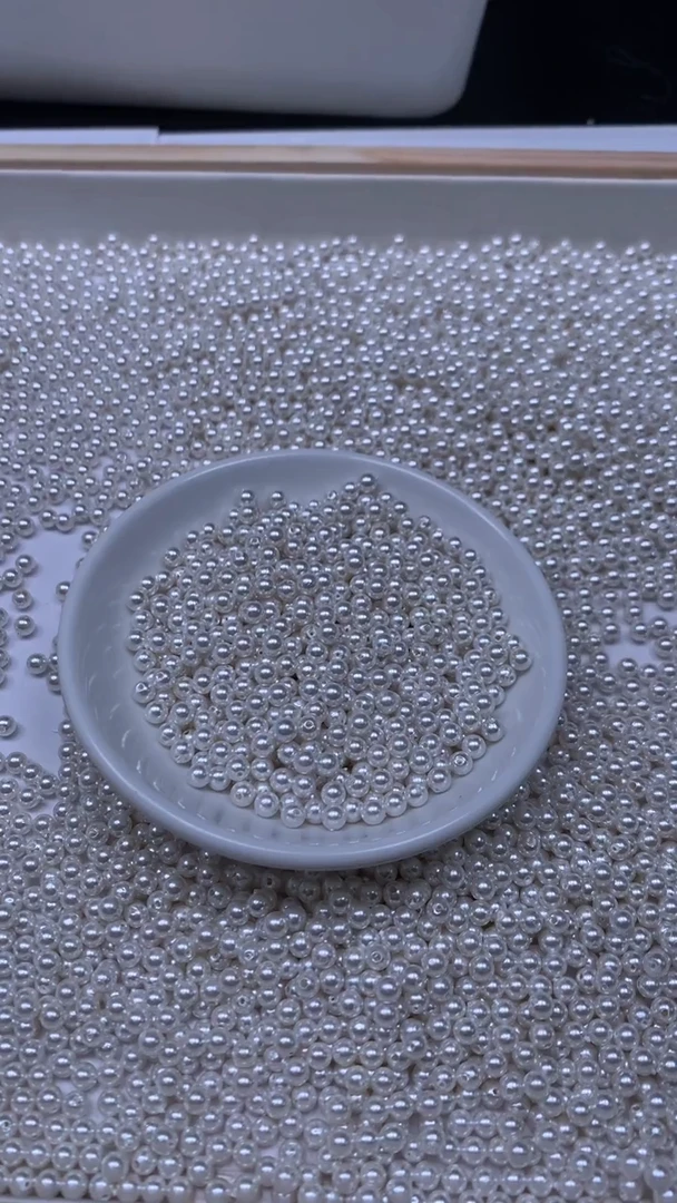 未镶嵌散珠拼合珍珠（马贝珠）B779 白贝珠4mm50个8.8元