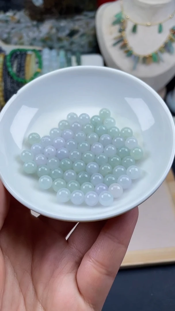 【闪购商品】翡翠颈饰未镶嵌天然翡翠散珠63颗48