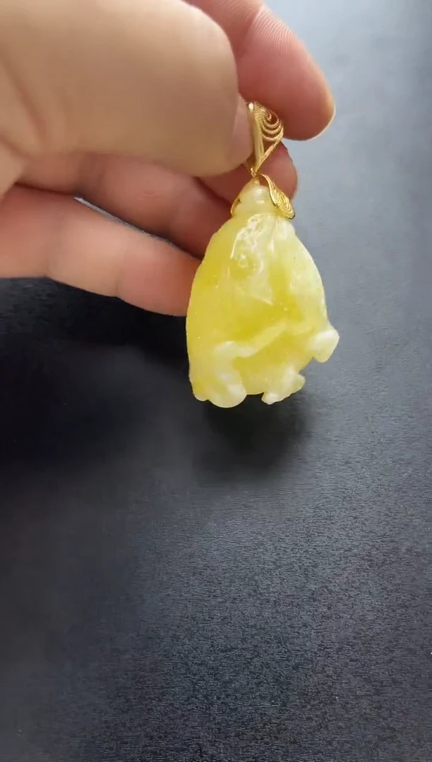 未镶嵌琥珀裸石蜜蜡吊坠