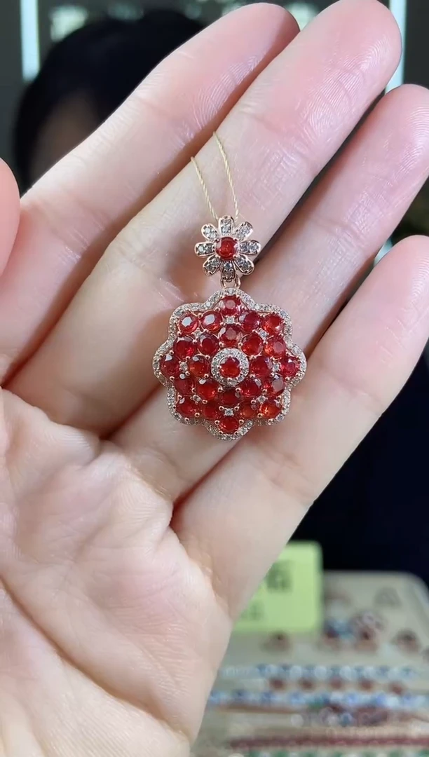 【闪购商品】彩色蓝宝石颈饰银S925镶嵌颈饰