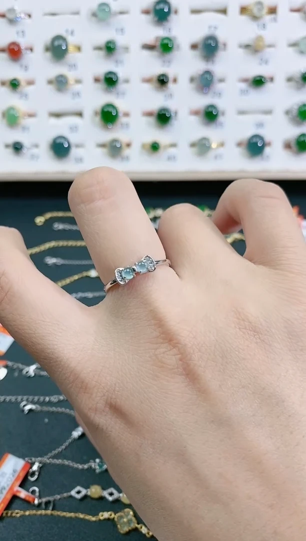 翡翠戒指银S925镶嵌天然翡翠