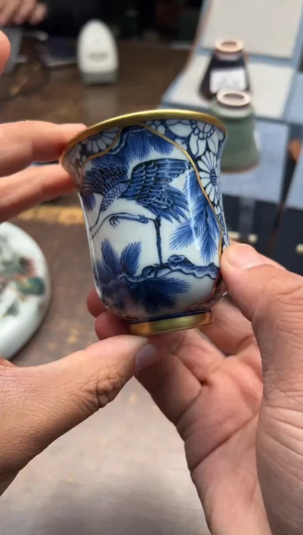 【闪购商品】/霖山窑万花开窗鹿鹤同春手握杯