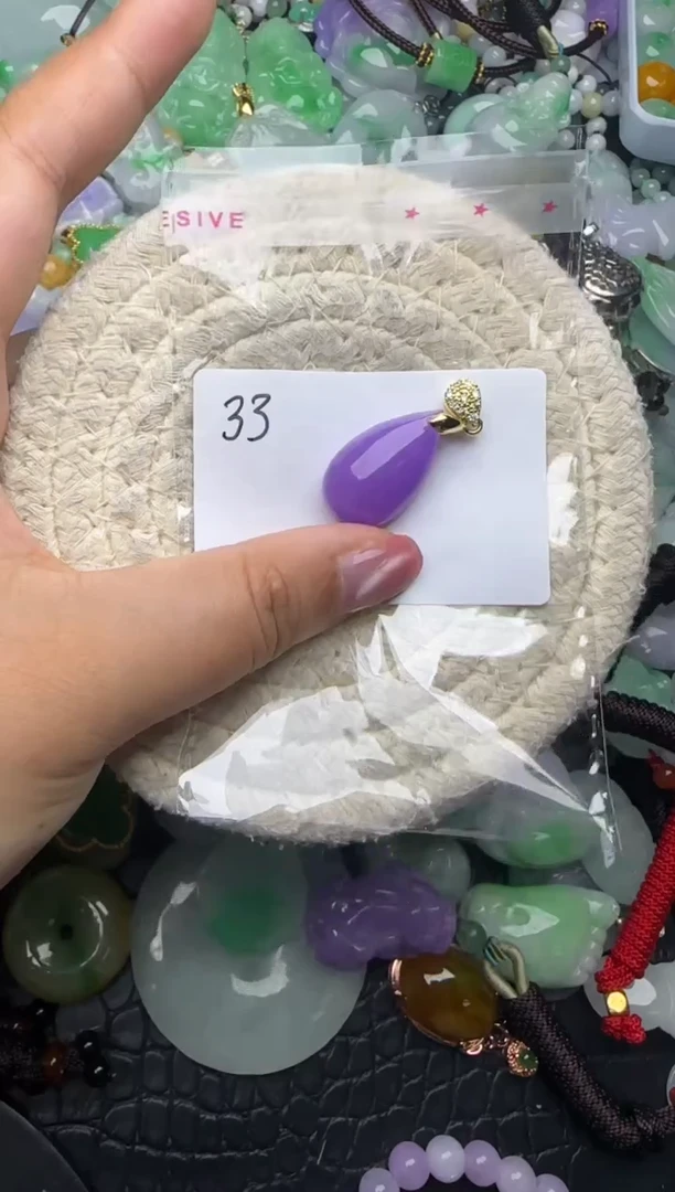 颈饰未镶嵌翡翠天然缅甸翡翠吊坠