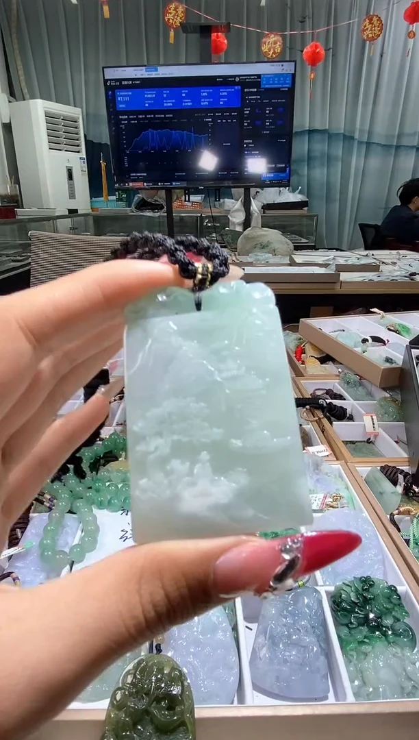 【闪购商品】翡翠颈饰未镶嵌天然缅甸翡翠A货未镶嵌