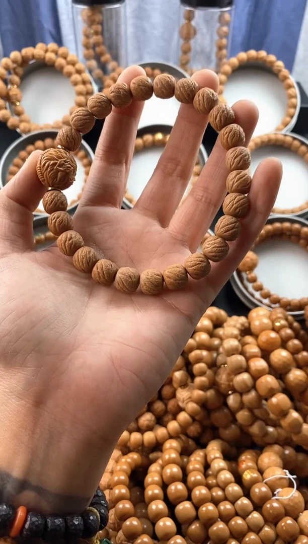 手串猴头核桃苍龙送单颗雕刻瑕疵