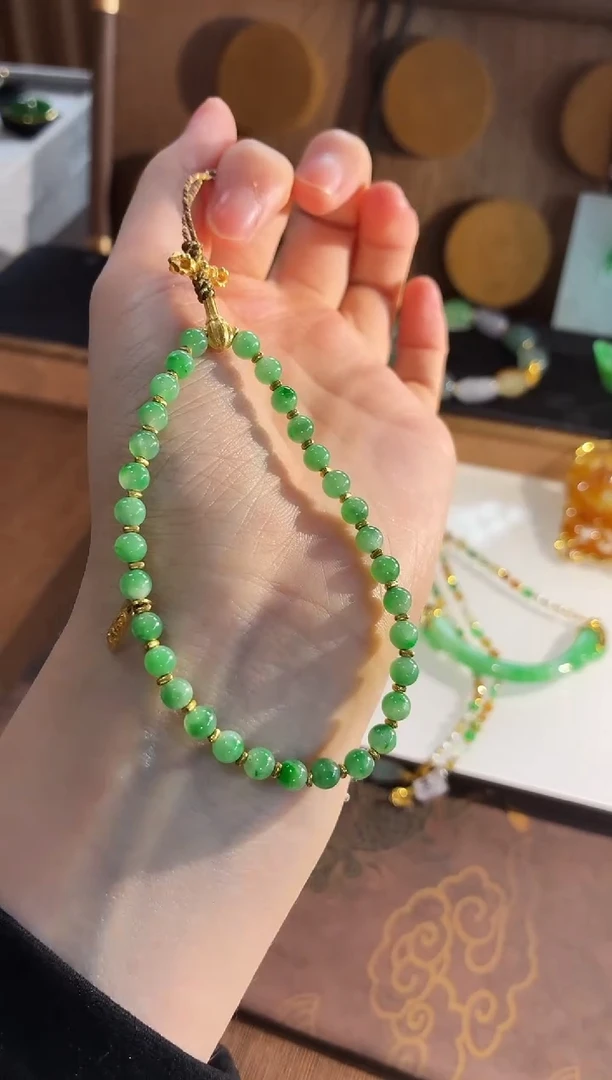 18K金镶嵌手链翡翠手饰