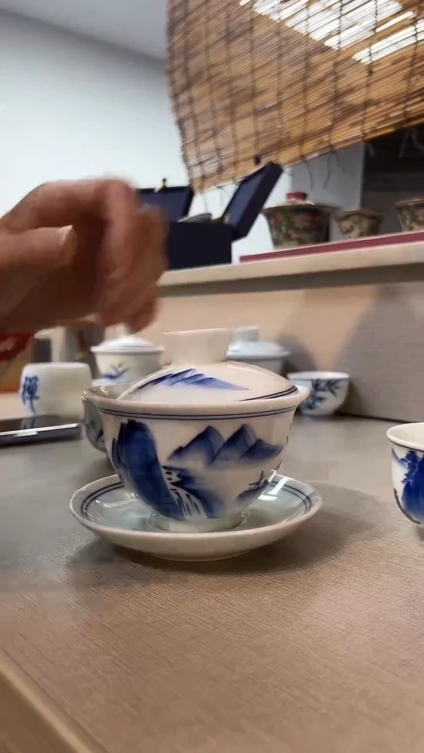 景德镇高温瓷山水三才盖碗