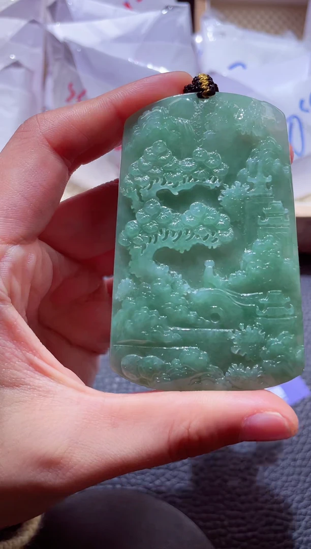 颈饰未镶嵌翡翠00004619