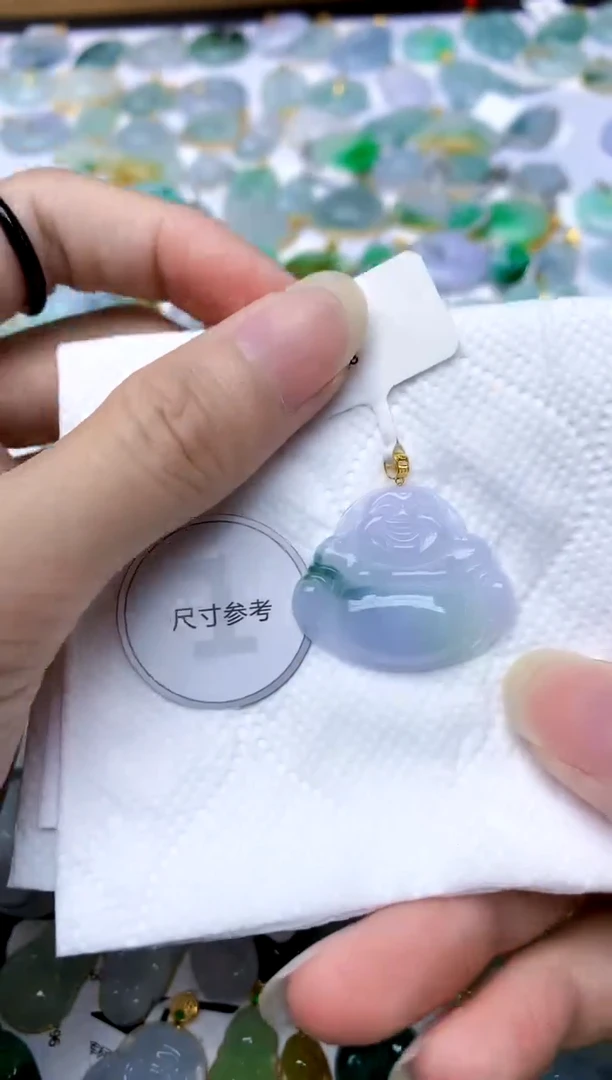 颈饰18K金镶嵌翡翠天然A货翡翠